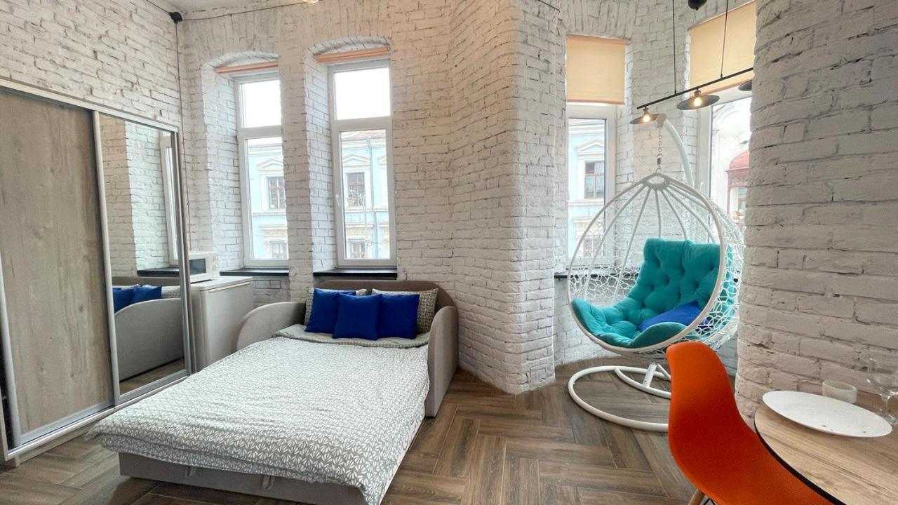 квартира-студія в центрі міста біля ратуші Apartment Chernivtsi