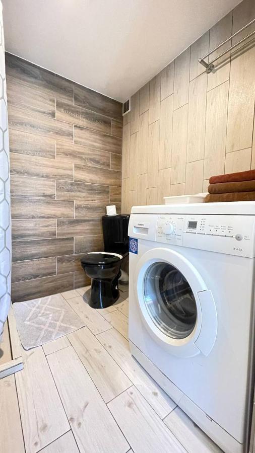 квартира-студія в центрі міста біля ратуші Apartment