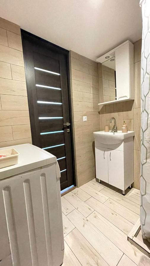 квартира-студія в центрі міста біля ратуші Apartment Chernivtsi